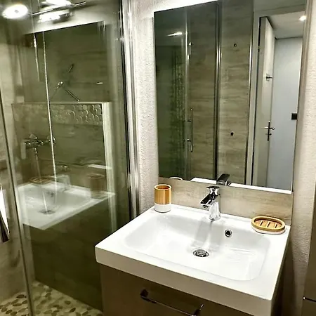 085 - Les Villegiales - 4 Pers - Piscine - Golf דירה